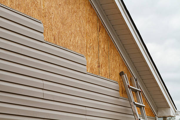 24/7 Emergency Vinyl Siding experts in Strongstown, PA